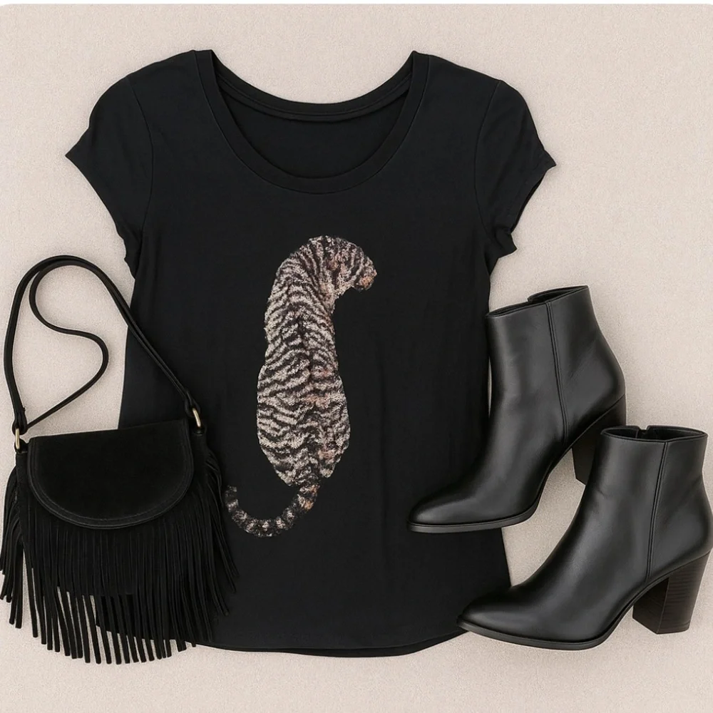 H&M Black Sequins Tiger Graphic Tee - Picture 16 of 16